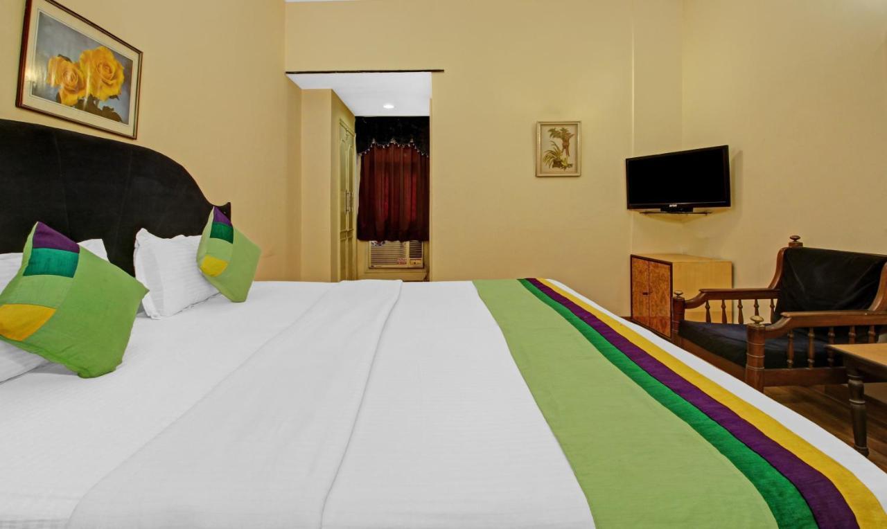 Treebo Mira Inn Колката Екстериор снимка